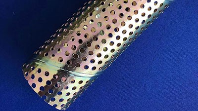 螺旋沖(chòng)孔焊管