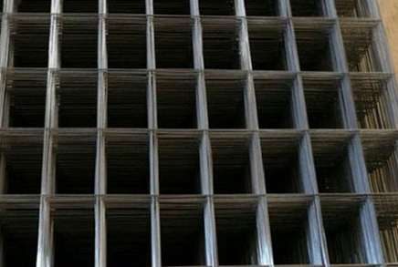 如何做好鍍(du)鋅沖孔網的防(fang)潮處理