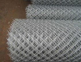 沖孔(kong)網防腐蝕的重(zhòng)要作用