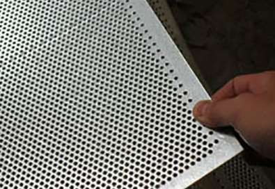 淺析不(bú)鏽鋼沖(chòng)孔網的(de)粘接方(fāng)式