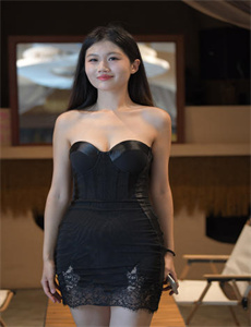 我唾弃你的坟墓在线看